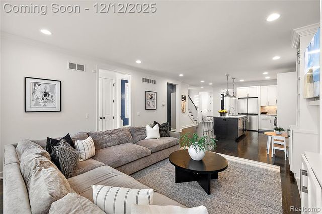 1544 Ruffner Avenue, Birmingham, MI 48009