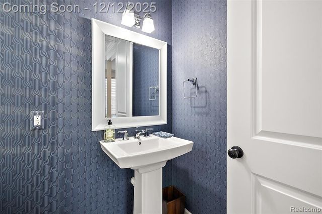 1544 Ruffner Avenue, Birmingham, MI 48009