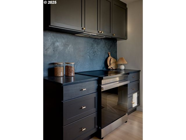 3475 Ne 32ND Ave, Portland, OR 97212