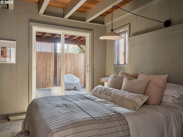 3475 Ne 32ND Ave, Portland, OR 97212