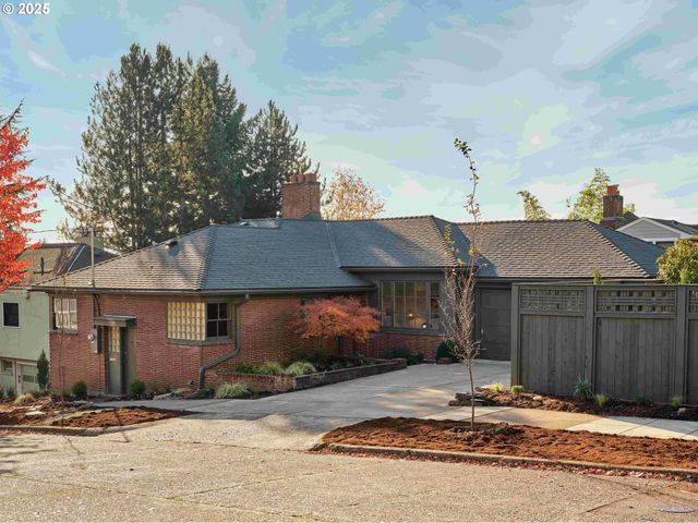 3475 Ne 32ND Ave, Portland, OR 97212