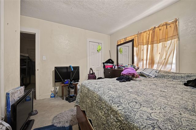 528 Caplin Street, Houston, TX 77022