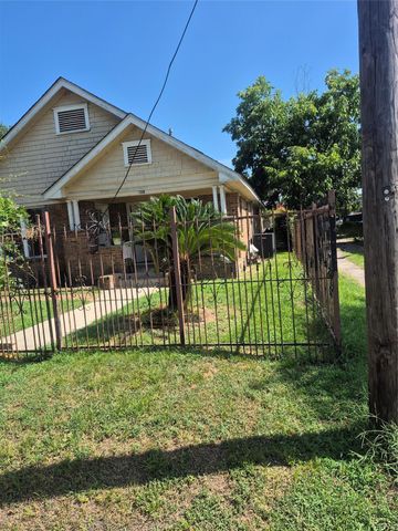 528 Caplin Street, Houston, TX 77022