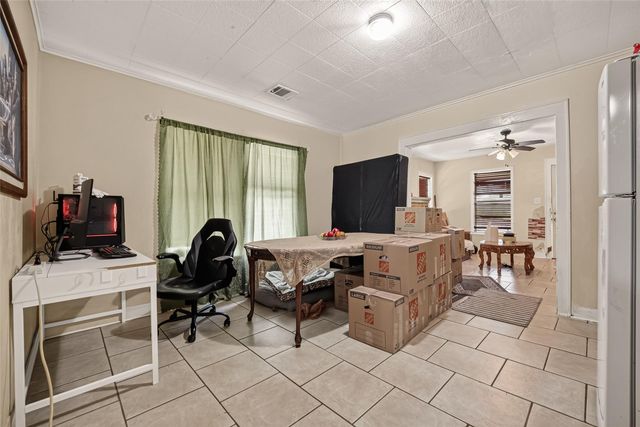 528 Caplin Street, Houston, TX 77022