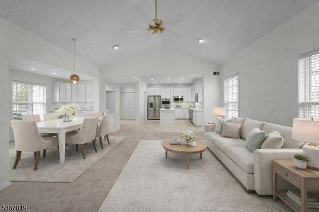 373 Windfall Ln, Franklin Twp., NJ 08873