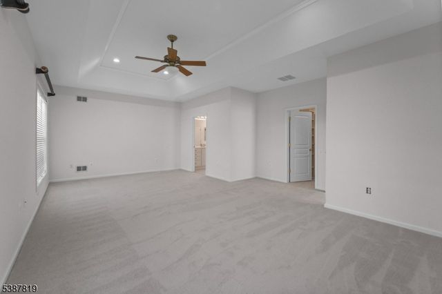 373 Windfall Ln, Franklin Twp., NJ 08873