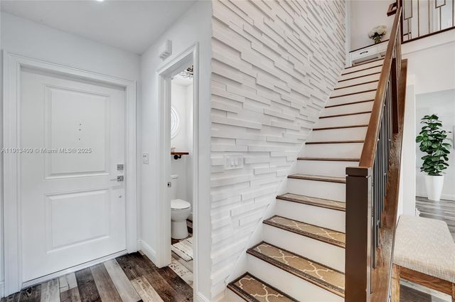 203 Ocean Dunes Cir, Jupiter, FL 33477