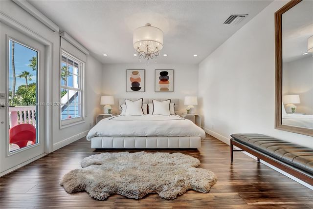 203 Ocean Dunes Cir, Jupiter, FL 33477