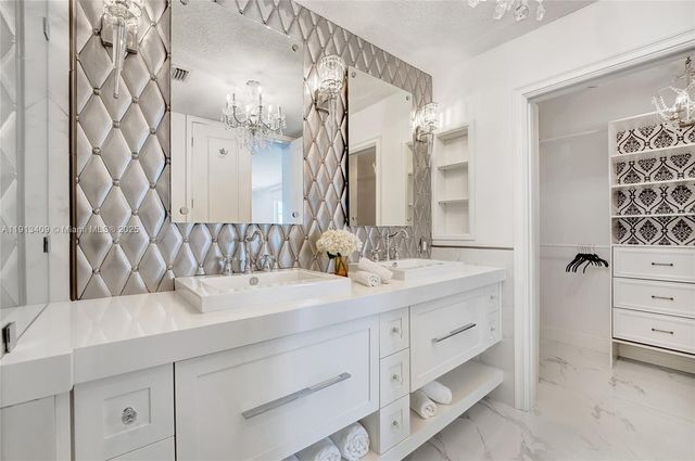 203 Ocean Dunes Cir, Jupiter, FL 33477