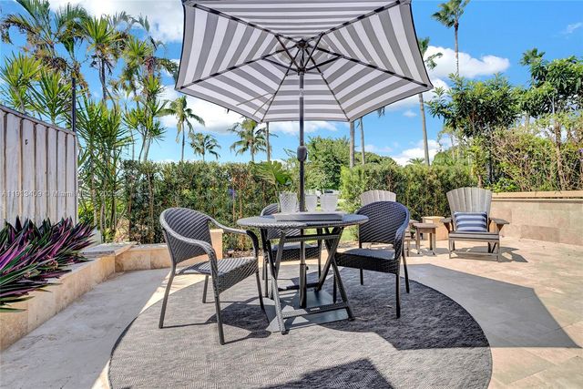 203 Ocean Dunes Cir, Jupiter, FL 33477