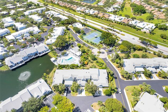 203 Ocean Dunes Cir, Jupiter, FL 33477