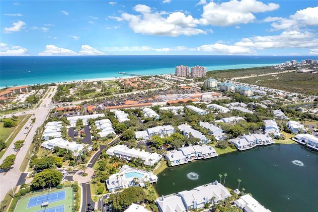 203 Ocean Dunes Cir, Jupiter, FL 33477