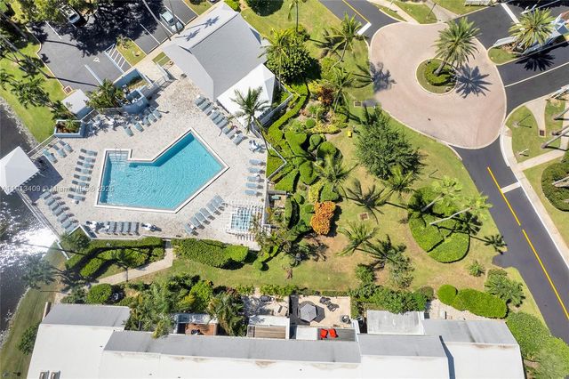 203 Ocean Dunes Cir, Jupiter, FL 33477