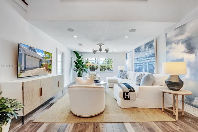 203 Ocean Dunes Cir, Jupiter, FL 33477