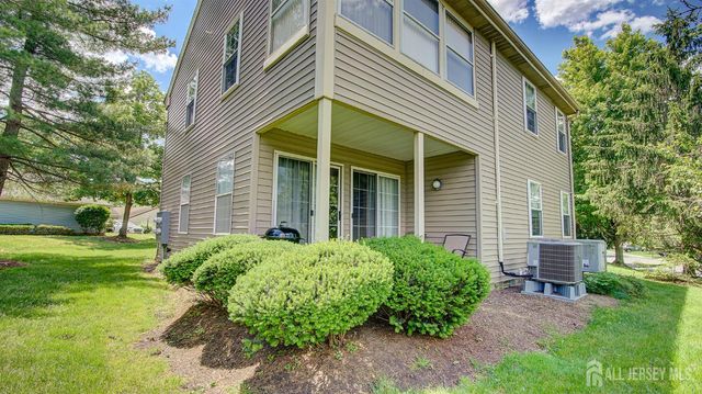 124 Concordia Circle A, Monroe, NJ 08831