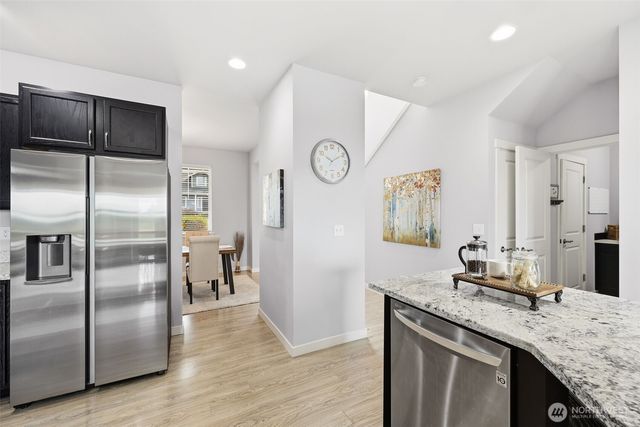 784 Freedom Court SE, Port Orchard, WA 98366