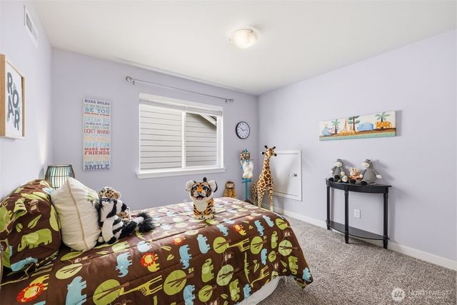 784 Freedom Court SE, Port Orchard, WA 98366