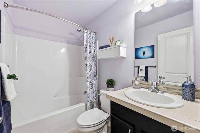 784 Freedom Court SE, Port Orchard, WA 98366