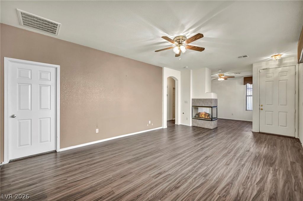 6720 Black Oil Drive, Las Vegas, NV 89122 — photo 3
