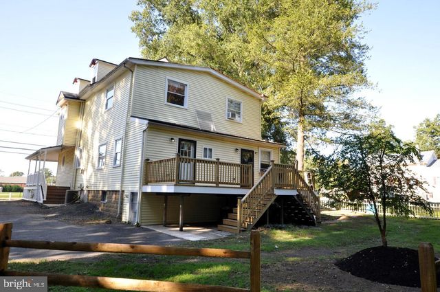 20--22 NEW ALBANY RD, Moorestown, NJ 08057