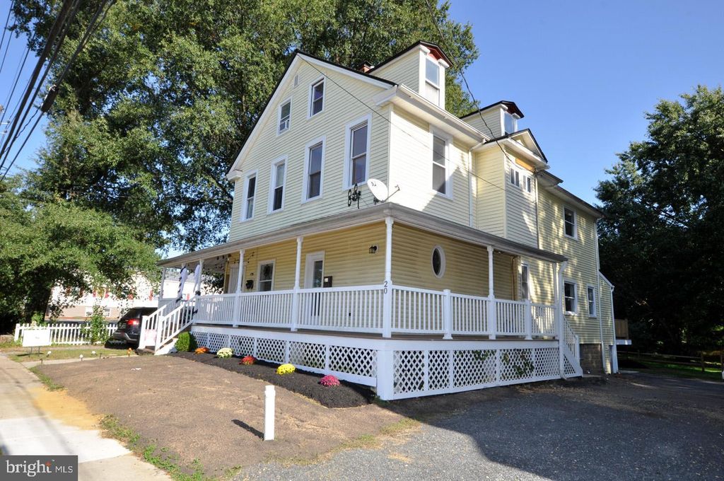 20--22 NEW ALBANY RD, Moorestown, NJ 08057