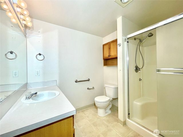 123 Chickadee Drive, Kelso, WA 98626