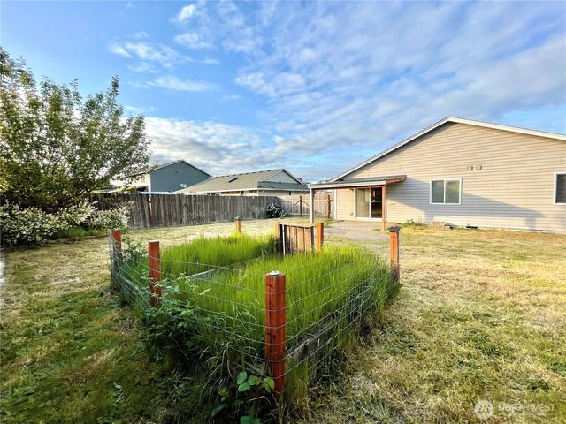 123 Chickadee Drive, Kelso, WA 98626