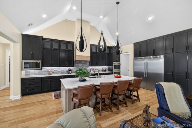 6544 E 123rd Street, Bixby, OK 74008