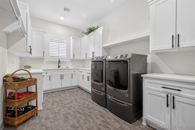6544 E 123rd Street, Bixby, OK 74008