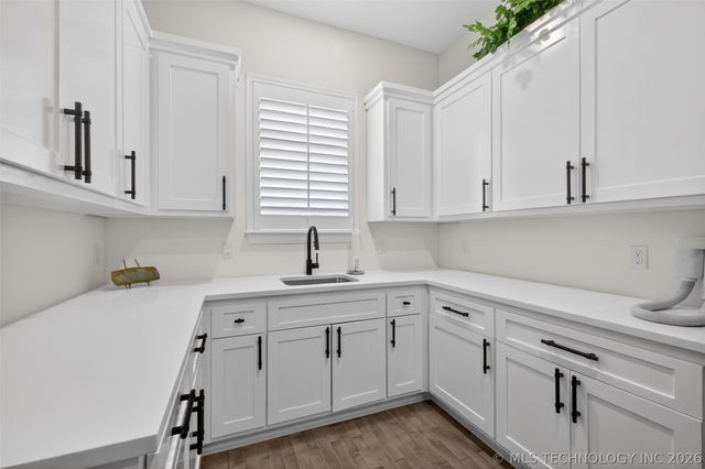 6544 E 123rd Street, Bixby, OK 74008