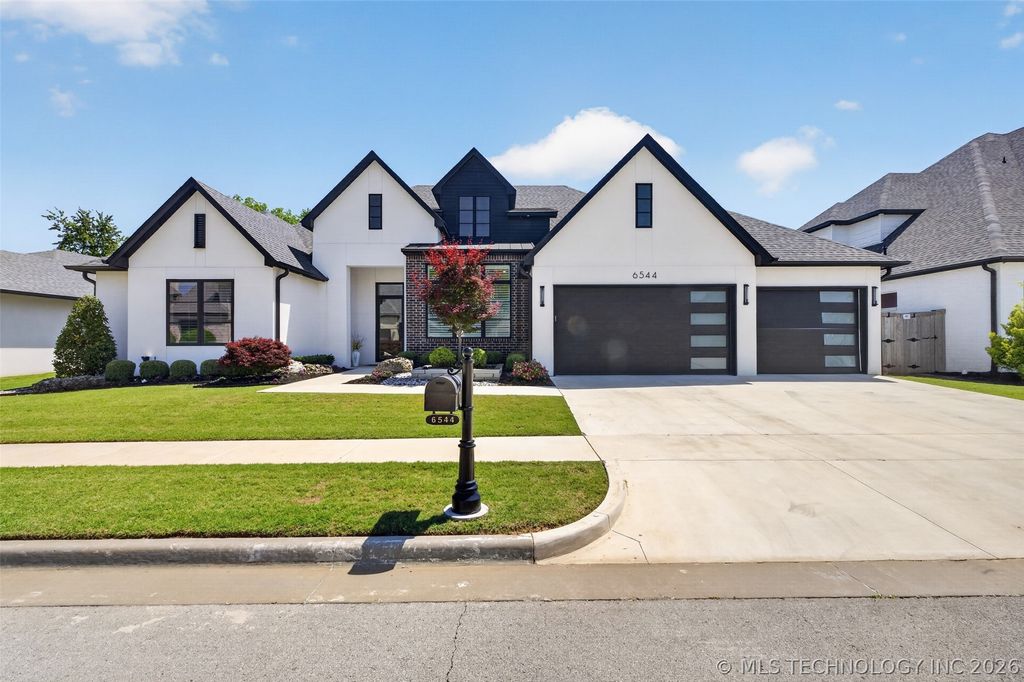 6544 E 123rd Street, Bixby, OK 74008