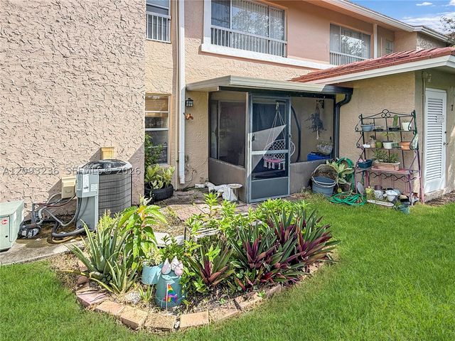 9926 Twin Lakes Dr 7-D, Coral Springs, FL 33071