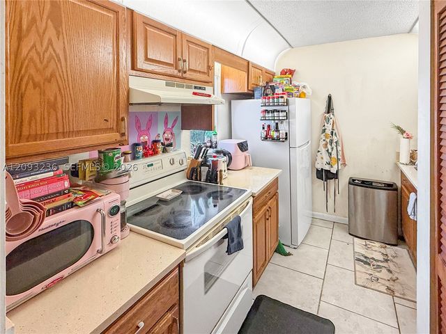 9926 Twin Lakes Dr 7-D, Coral Springs, FL 33071