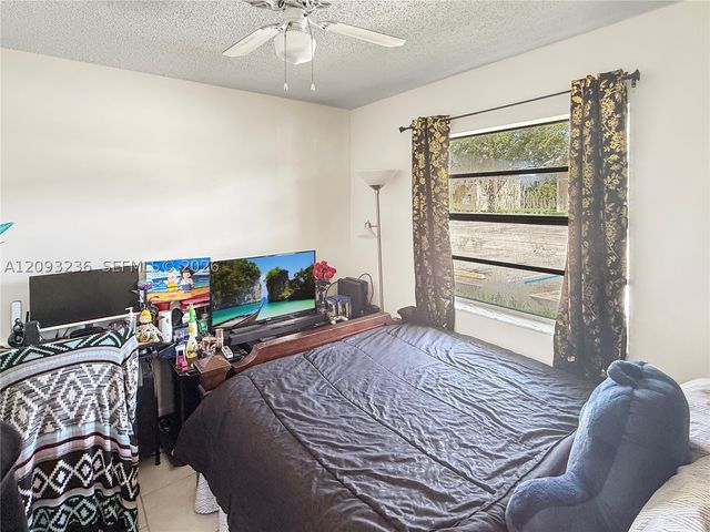 9926 Twin Lakes Dr 7-D, Coral Springs, FL 33071