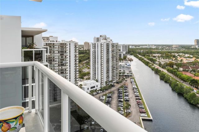 20505 E Country Club Drive Ph33, Aventura, FL 33180