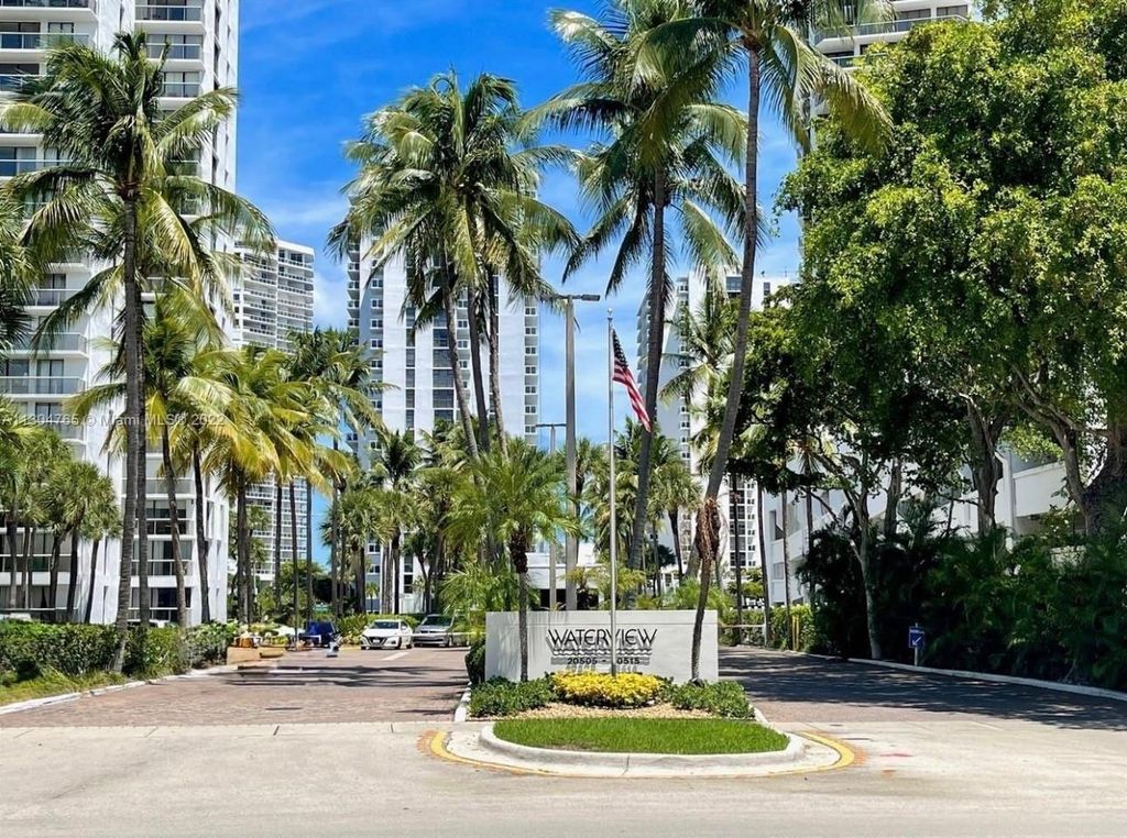 20505 E Country Club Drive Ph33, Aventura, FL 33180
