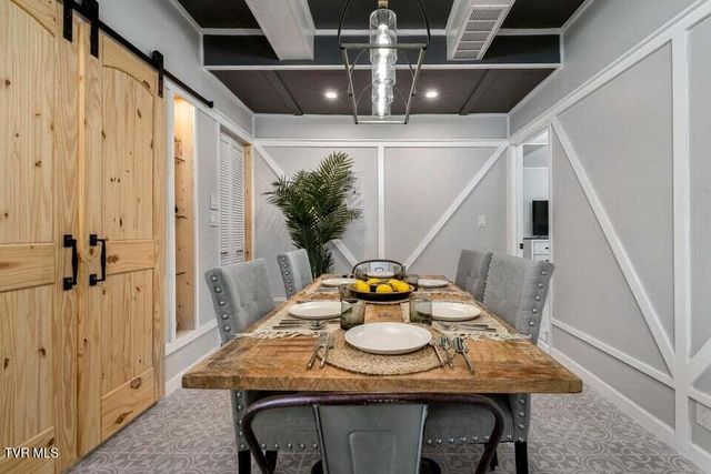 508 Woodhaven Drive, Johnson City, TN 37604