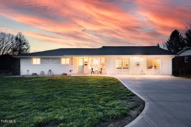 508 Woodhaven Drive, Johnson City, TN 37604