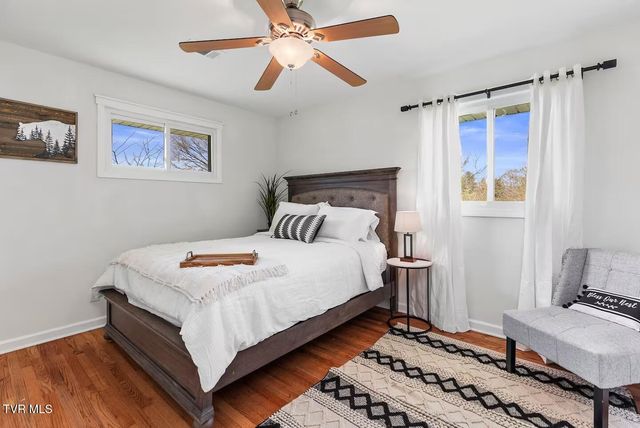 508 Woodhaven Drive, Johnson City, TN 37604