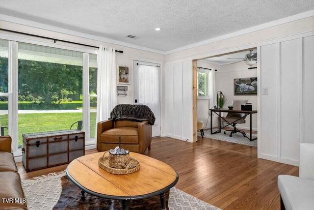 508 Woodhaven Drive, Johnson City, TN 37604