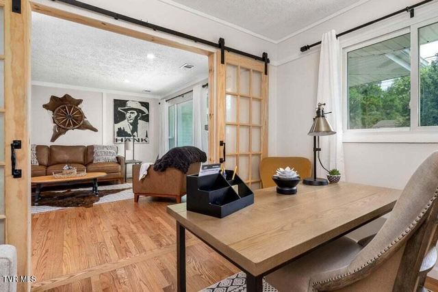 508 Woodhaven Drive, Johnson City, TN 37604