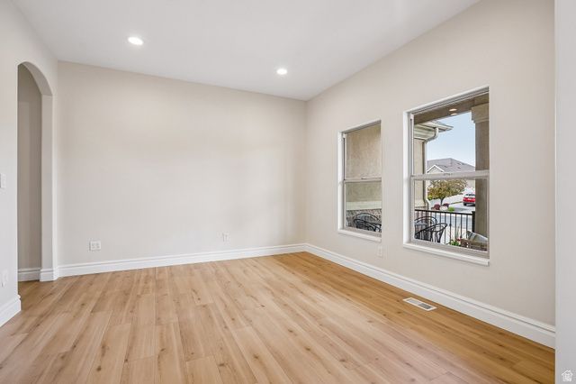 5939 W BIRCH WATER LN, West Jordan, UT 84081