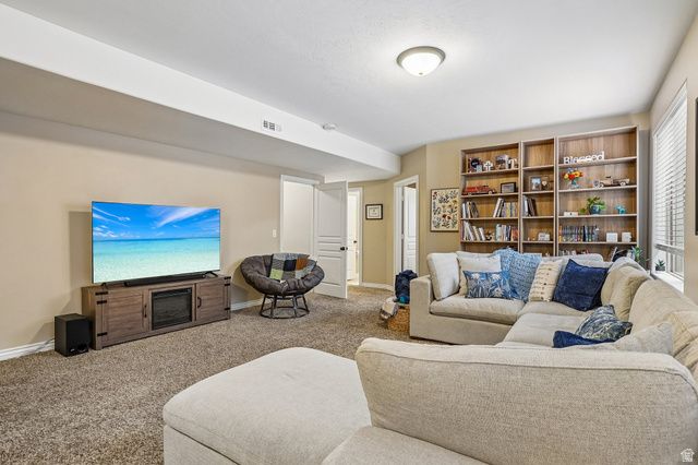 5939 W BIRCH WATER LN, West Jordan, UT 84081