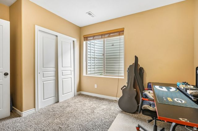 5939 W BIRCH WATER LN, West Jordan, UT 84081