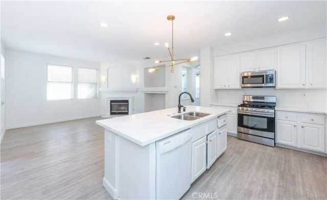 12 Three Rivers, Irvine, CA 92602