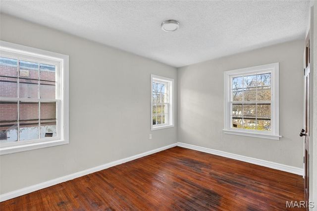 6713 Kenwood Drive, Normandy, MO 63121