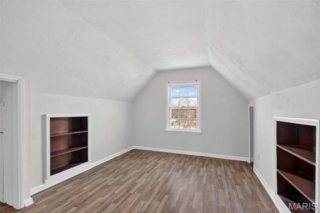 6713 Kenwood Drive, Normandy, MO 63121