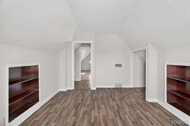 6713 Kenwood Drive, Normandy, MO 63121