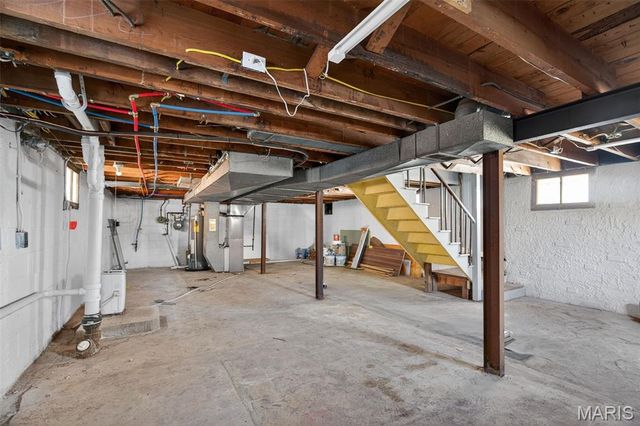 6713 Kenwood Drive, Normandy, MO 63121