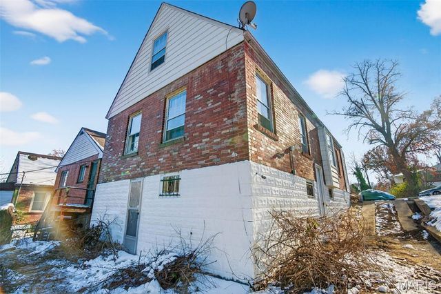 6713 Kenwood Drive, Normandy, MO 63121